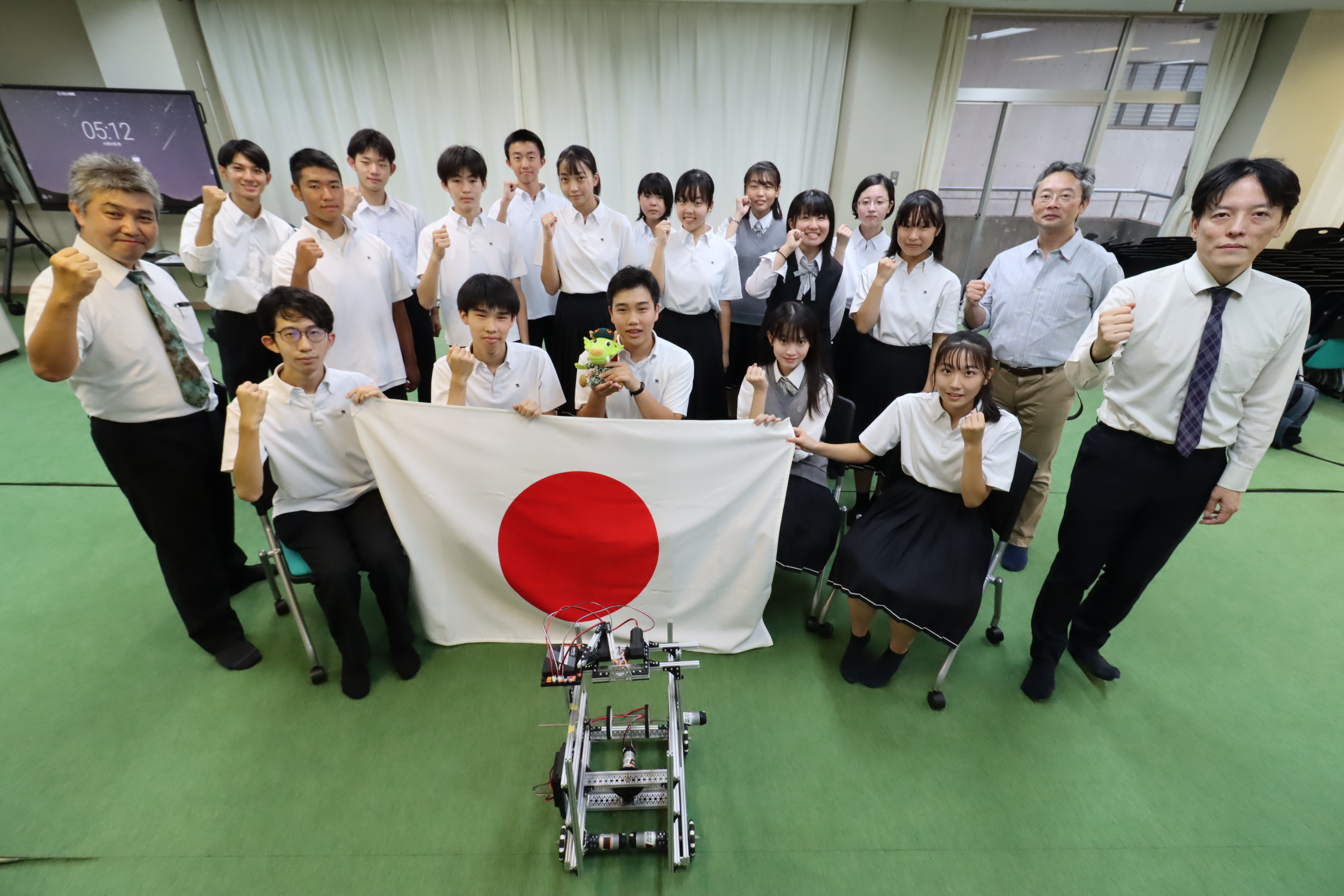「日本、そして龍ケ崎市を背負って！」　ロボコンで世界に挑む竜一高・附属中生