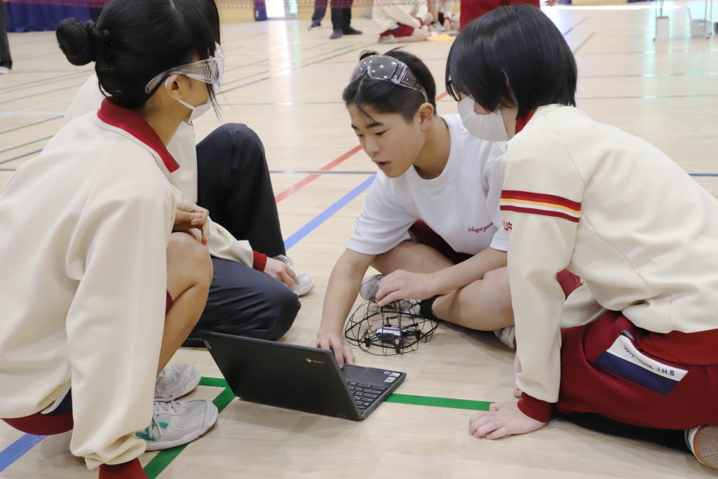 パソコンでプログラムを修正