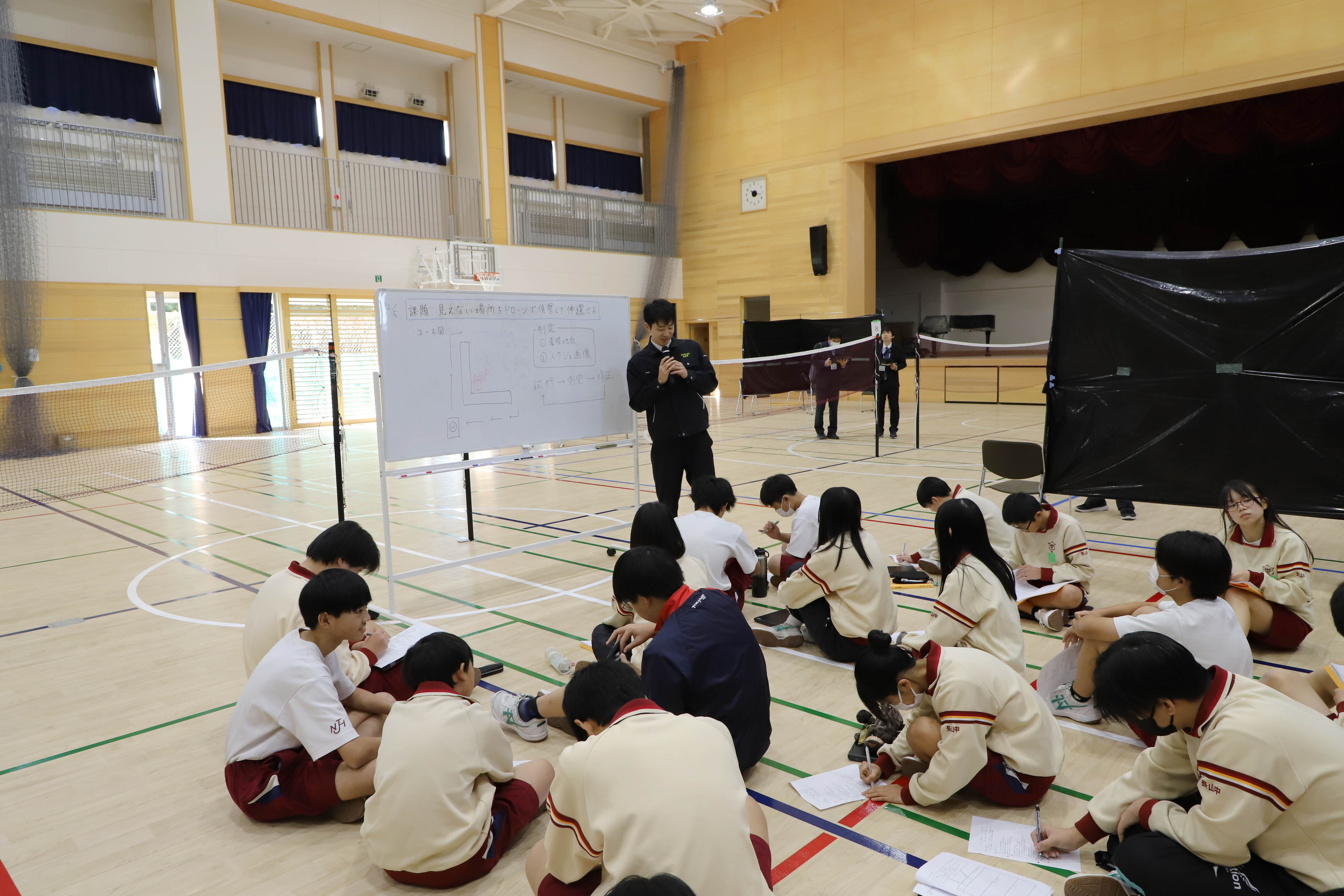 ドローンで挑む“見えないミッション”ー長山中学校のSTEAM教育が育む、探究心と創造力　