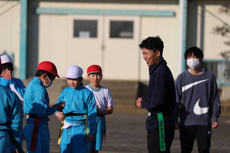 学生が指導する風景